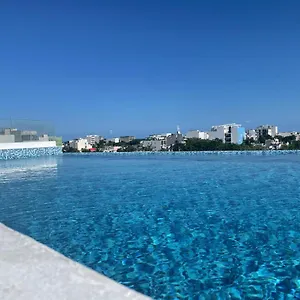 *** Hotel Winday A 4 Calles De La 5a Avenida Mexico